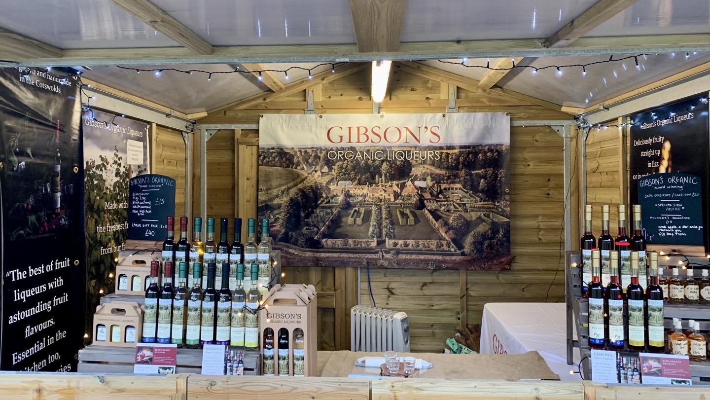 All set up and at my station here @waddesdonmanor_nt until Sunday. Surely in the running this week for best dressed stall! I’ve had exactly the same display for 7 years (maybe some extra fairy lights this time), there must be a prize for consistency 😀 C’mon Marie and the team.. #organic #liqueurs #local #budtobottle #artisan #cocktails #mixology #cotswolds